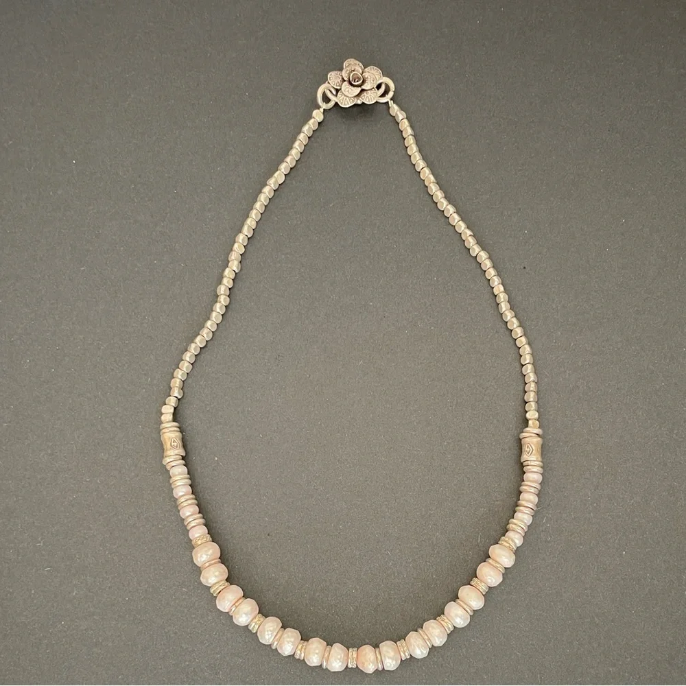 Faceted light pink pearls and Thai silver necklace - Picture 2 of 3